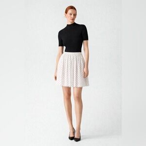 Theory 100% Silk Pleated Skirt Lined Black and White Polka Dot Dainty Modern
